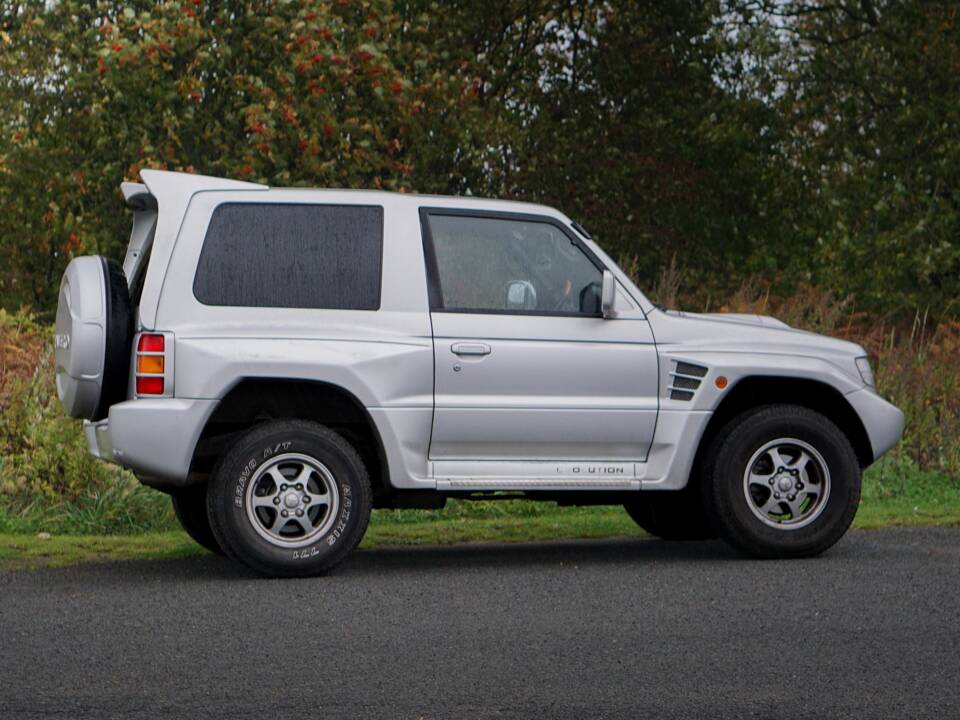 Bild 2/50 von Mitsubishi Pajero Evolution (1997)