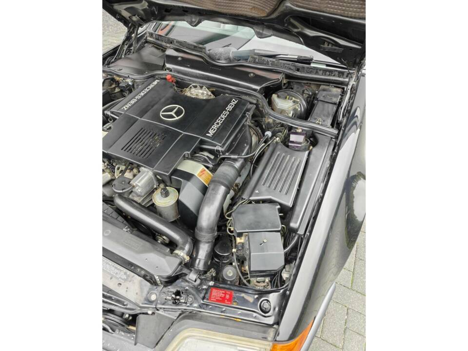 Image 49/50 de Mercedes-Benz 500 SL (1991)