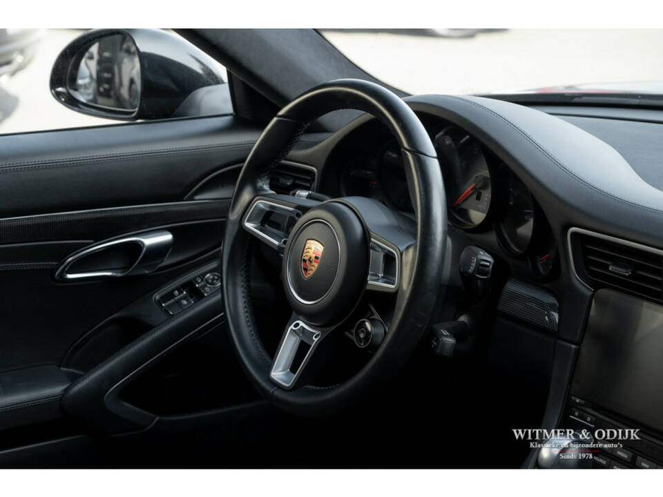 Image 10/38 of Porsche 911 Carrera 4S (2017)