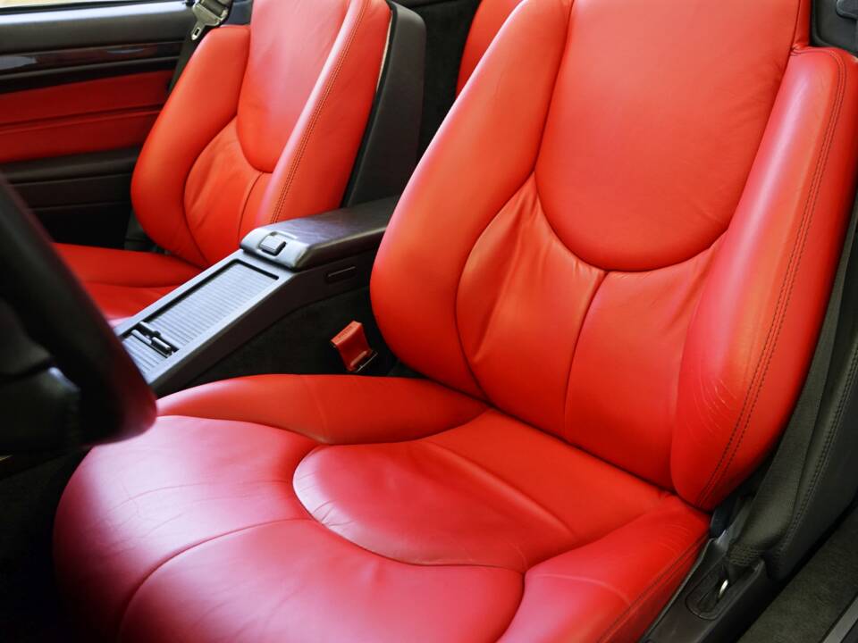 Imagen 23/41 de Mercedes-Benz SL 500 (1997)
