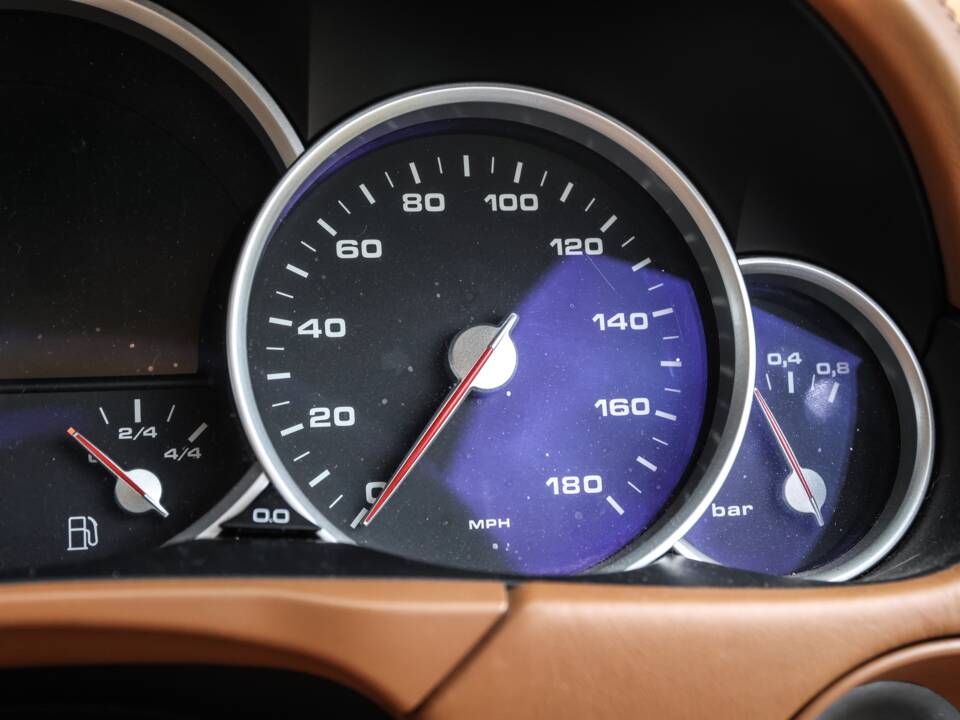 Bild 33/40 von Porsche Cayenne Turbo S (2006)