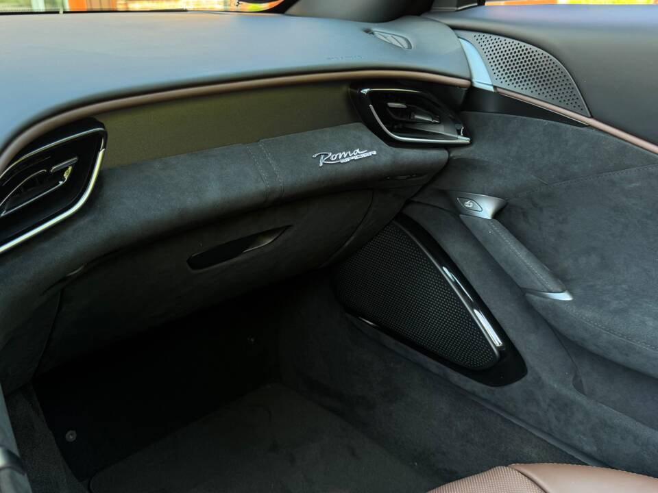 Bild 62/97 von Ferrari Roma Spider (2011)