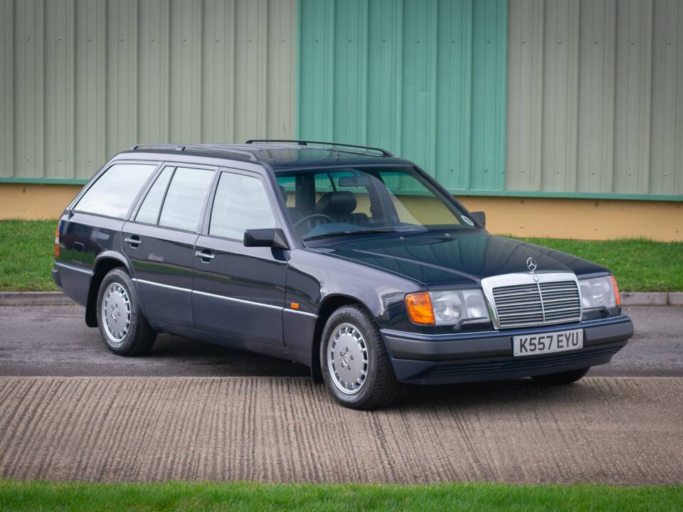 Bild 1/26 von Mercedes-Benz 300 TE (1992)