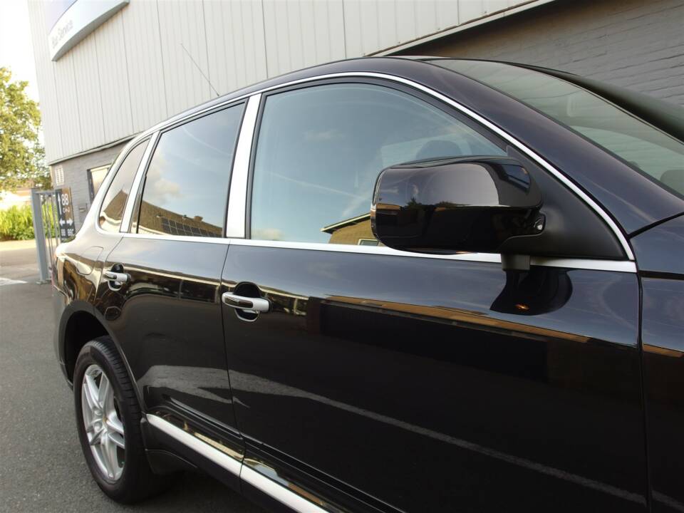 Imagen 25/97 de Porsche Cayenne Turbo (2007)