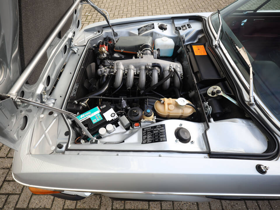 Image 32/100 of BMW 3.0 CSi (1973)