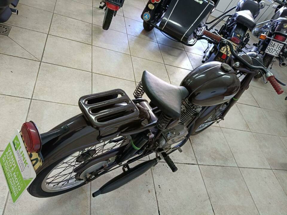 Immagine 31/32 di Laverda 75 Sport (1954)