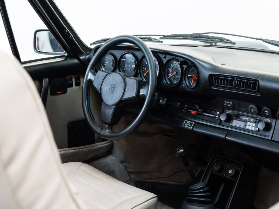 Imagen 19/32 de Porsche 911 SC 3.0 (1983)