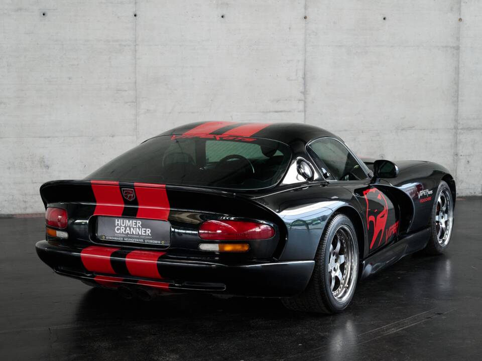 Image 40/50 of Dodge Viper GTS (2005)
