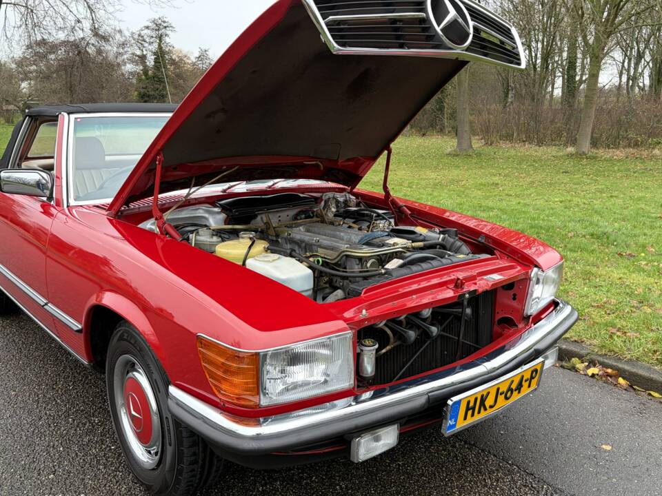 Immagine 12/14 di Mercedes-Benz 280 SL (1985)