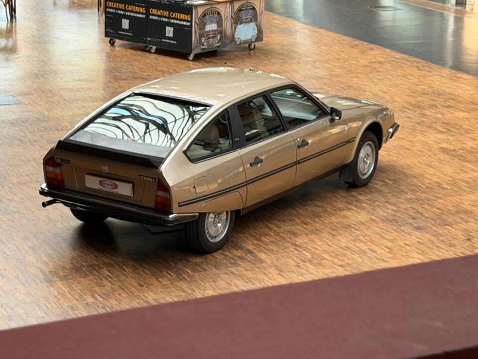 Immagine 13/43 di Citroën CX 2400 GTi (1982)