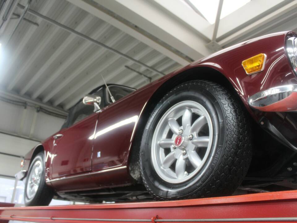 Bild 10/50 von Triumph TR 6 (1971)