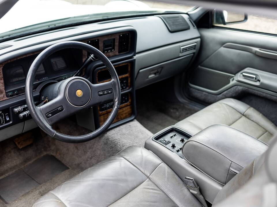 Image 24/50 of CMC Tiffany (1988)