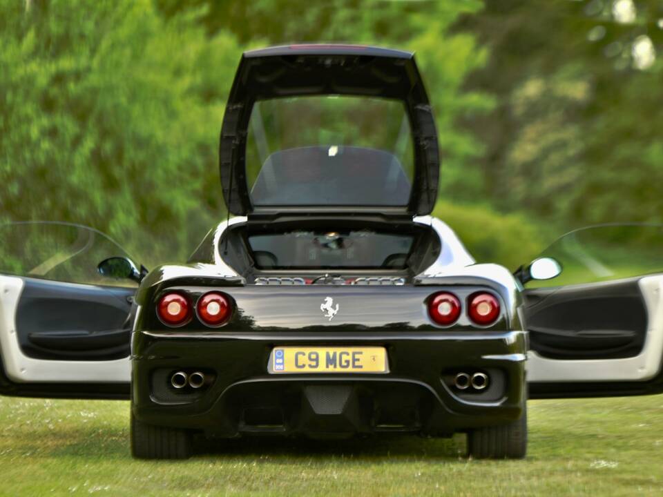 Bild 19/50 von Ferrari F 360 Modena (2000)