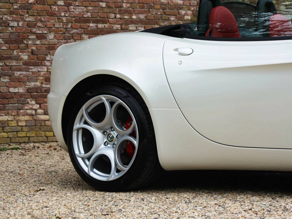 Bild 40/50 von Alfa Romeo 8C Spider (2009)