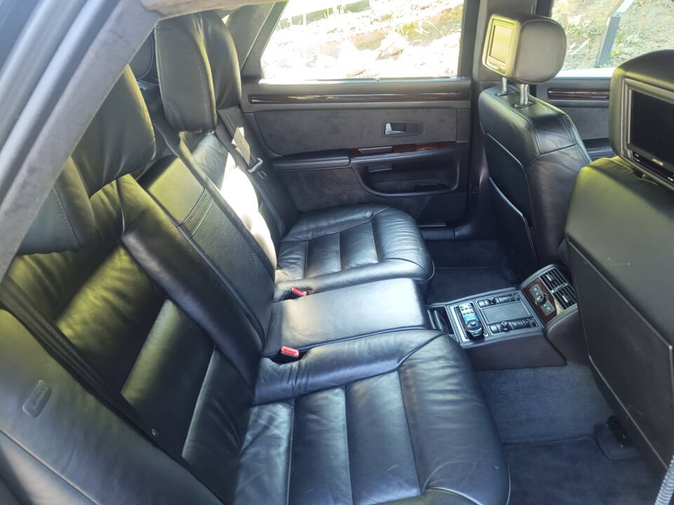 Bild 10/25 von Audi A8 4.2 quattro (2001)