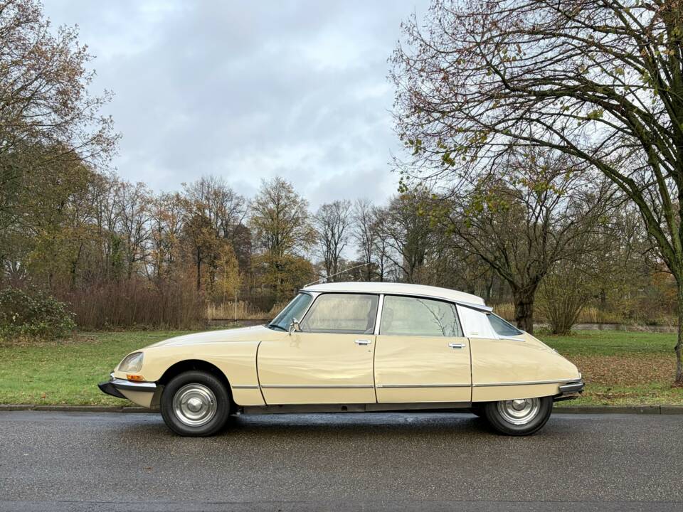 Bild 8/15 von Citroën DS 23 Pallas (1973)