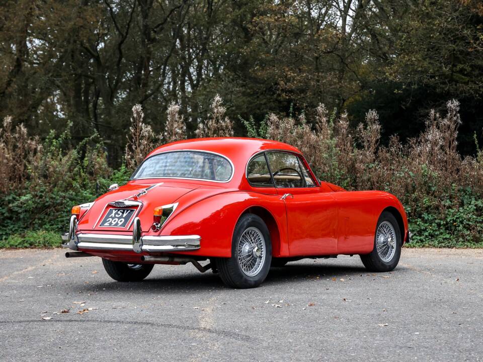 Image 3/45 of Jaguar XK 150 FHC (1960)