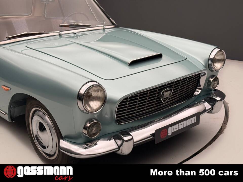 Image 11/15 of Lancia Flaminia Coupe Pininfarina 3B (1964)