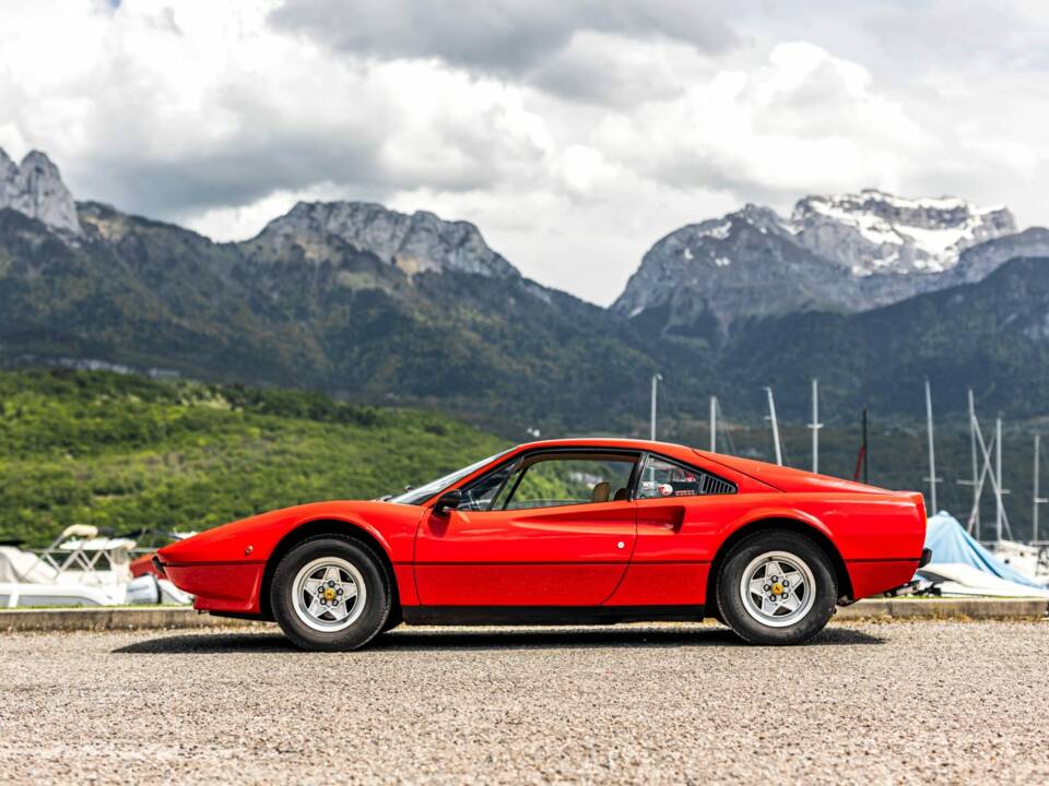Image 3/16 of Ferrari 308 GTB (1976)