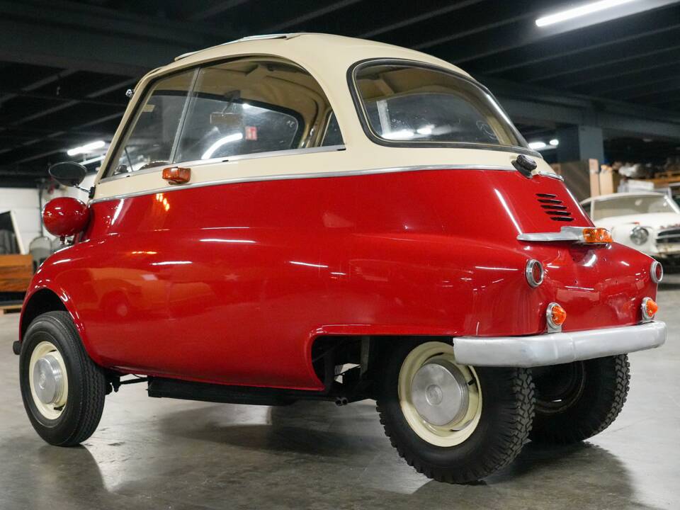 Immagine 2/20 di BMW Isetta 250 (1955)