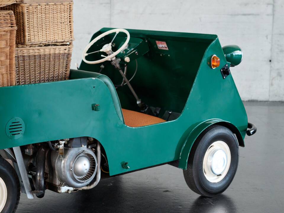 Image 33/50 of BMW Isetta hunting car (1955)