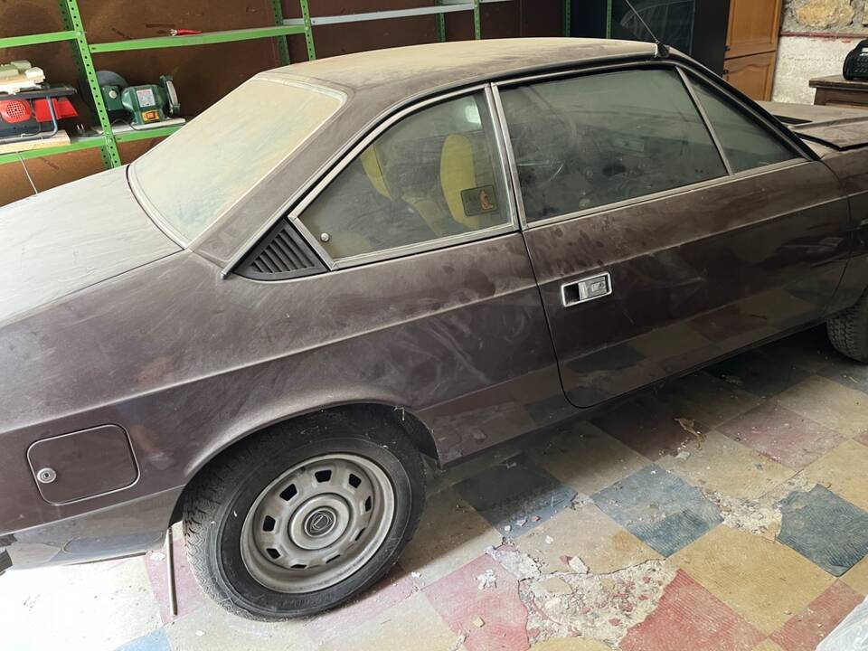 Image 3/20 of Lancia Beta Coupe 1300 (1978)