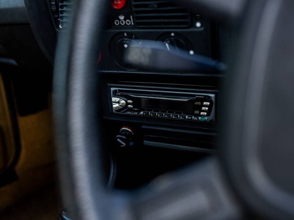 Image 36/48 of BMW 320/6 (1980)