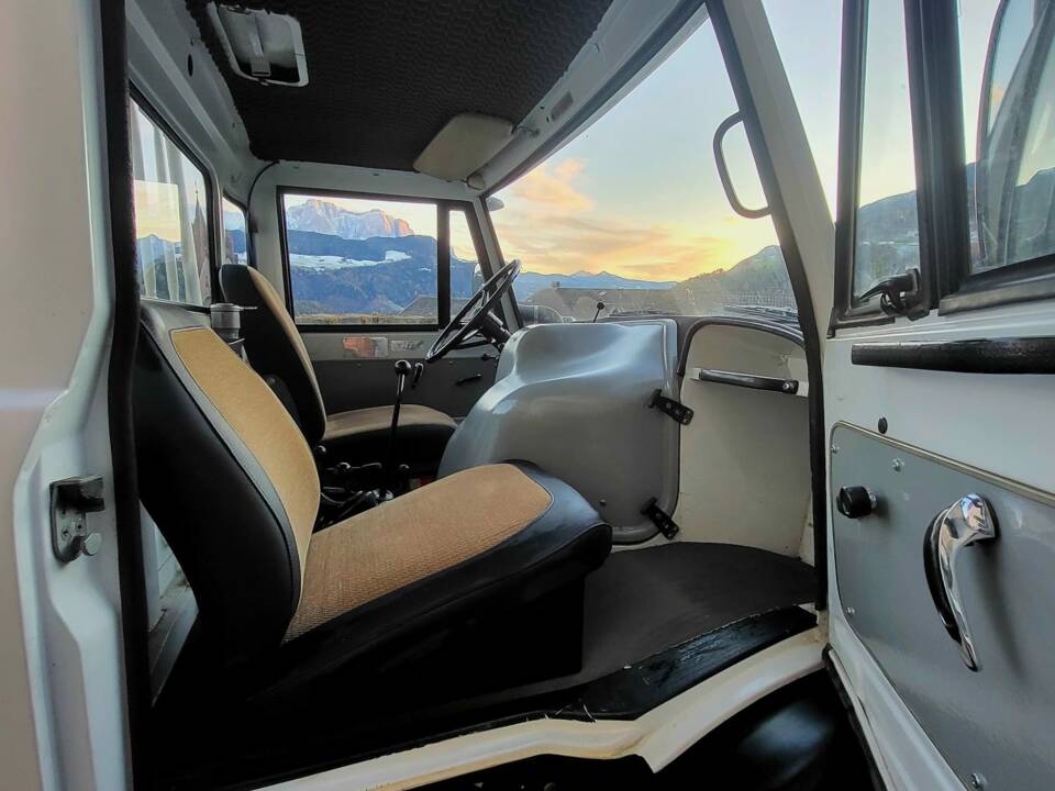 Image 6/9 de Mercedes-Benz Unimog 406 (1972)