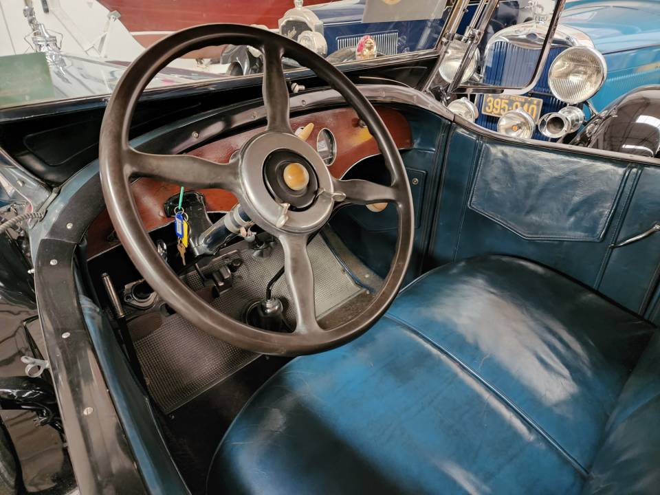 Bild 12/12 von Packard Custom Eight 640 Touring Deluxe (1929)