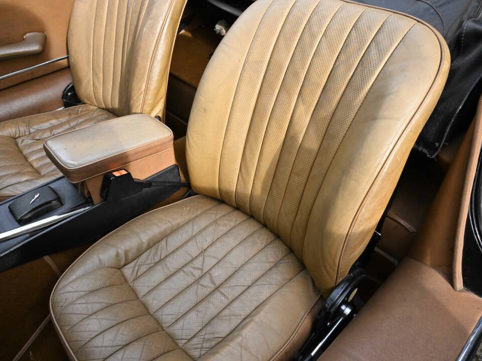 Image 50/50 de Jaguar Type E V12 (1974)