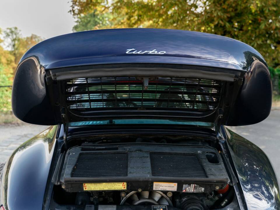 Bild 46/50 von Porsche 911 Turbo (1995)