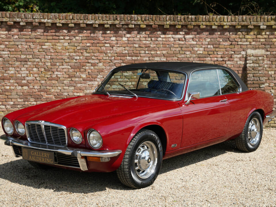 Bild 1/50 von Jaguar XJ 6 C 4.2 (1976)