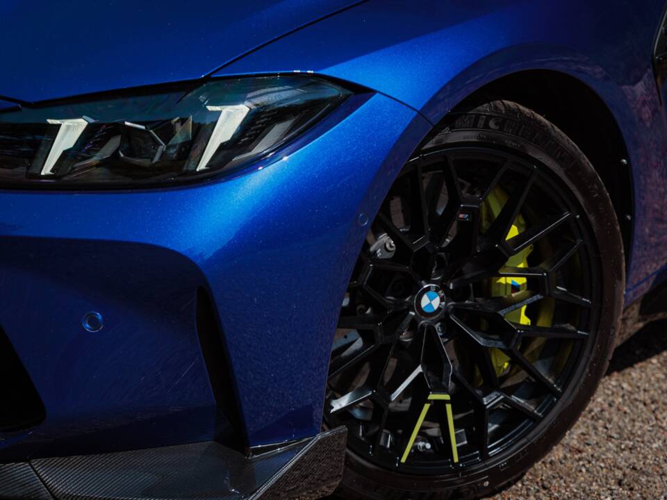 Image 13/47 of BMW M4 CS (2025)