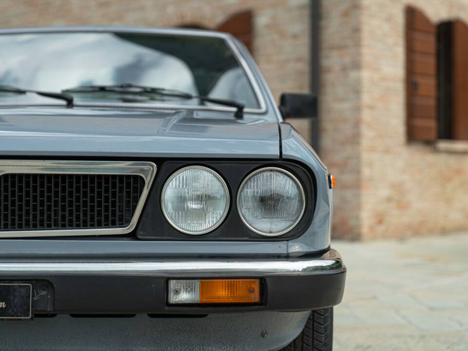 Image 21/48 of Lancia Beta Coupe 1600 (1978)