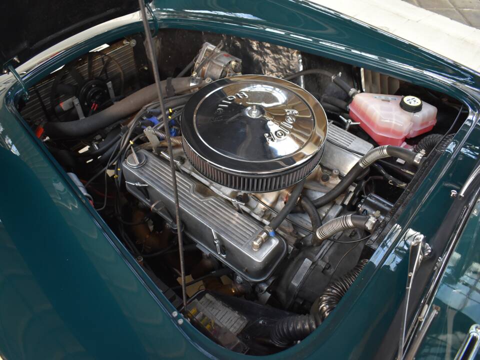 Image 35/39 of Hawk Cobra 289 (1968)