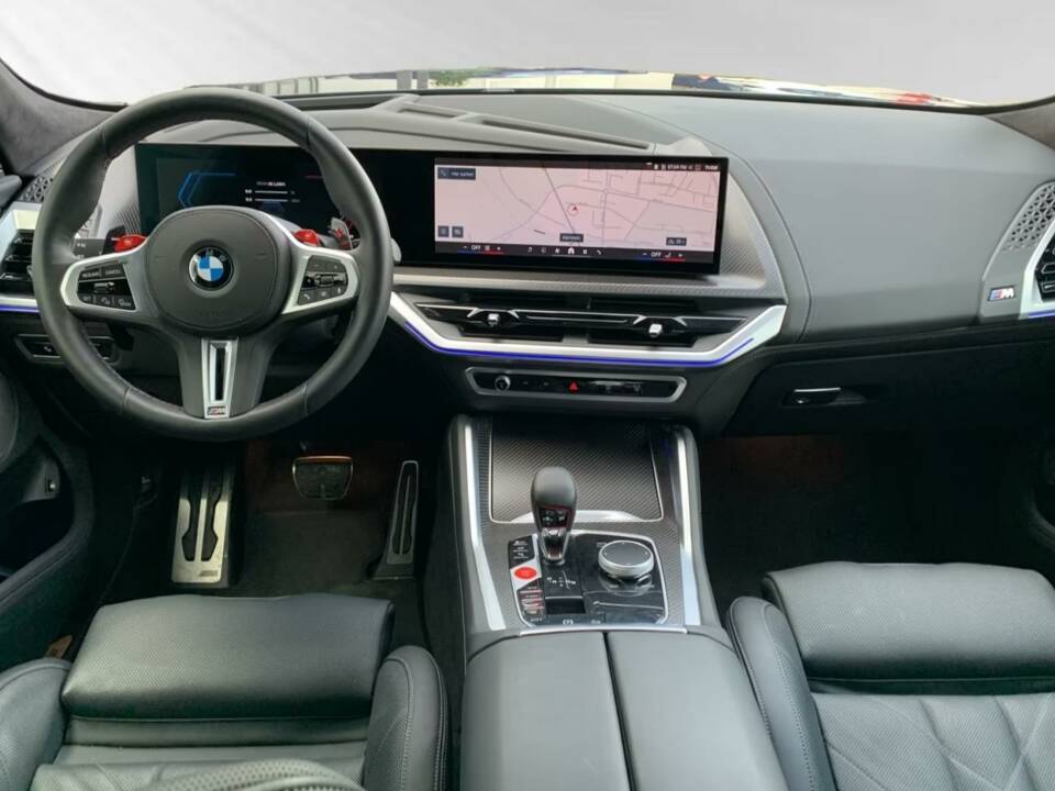 Image 5/10 of BMW XM 50e (2024)