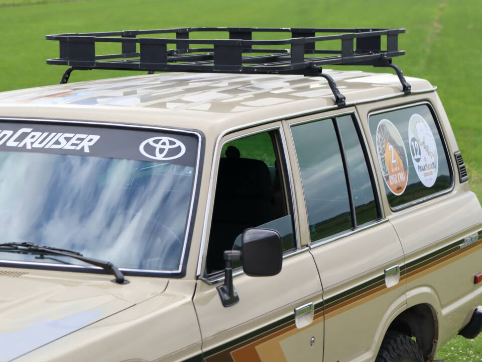 Bild 44/50 von Toyota Land Cruiser FJ 60 (1984)