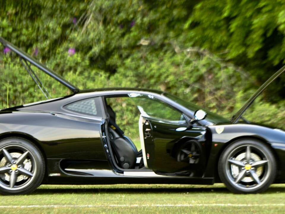 Bild 23/50 von Ferrari F 360 Modena (2000)
