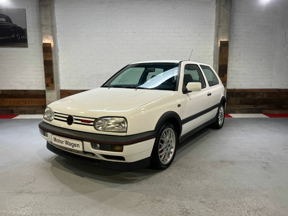 Image 47/50 de Volkswagen Golf III 2.0 16V GTI (1997)