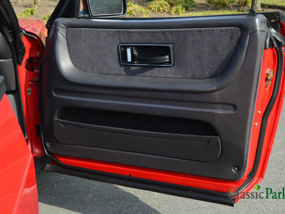 Bild 27/50 von Saab 900 2.0i 16V (1993)