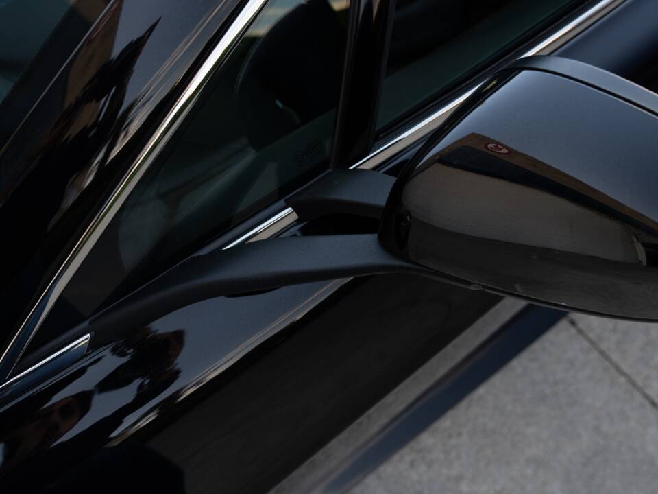 Image 30/83 de Aston Martin V12 Vantage (2009)