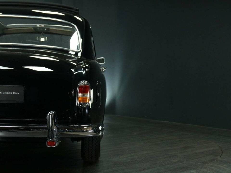 Bild 38/49 von Mercedes-Benz 180 D (1956)