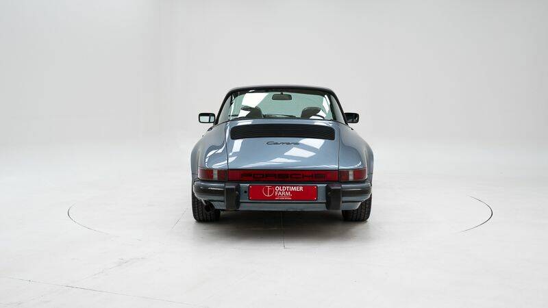 Immagine 7/15 di Porsche 911 Carrera 3.2 (1984)