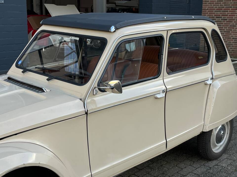 Bild 43/62 von Citroën Dyane (1975)