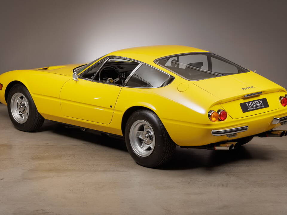 Bild 32/50 von Ferrari 365 GTB&#x2F;4 Daytona (1972)