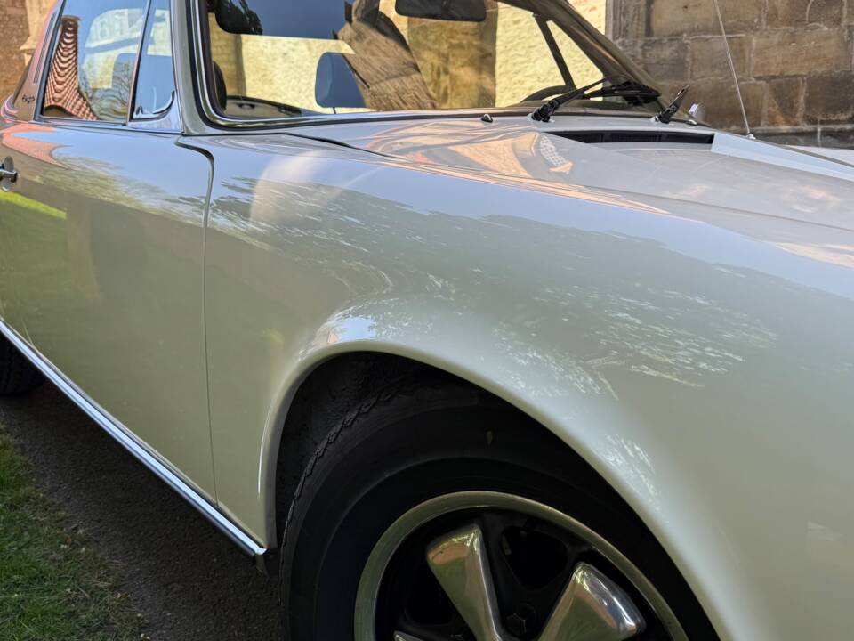 Afbeelding 43/49 van Porsche 911 2.2 T (1969)