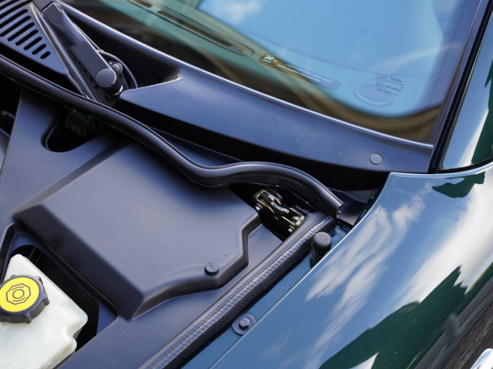 Bild 34/50 von Aston Martin DB 7 Vantage (2001)