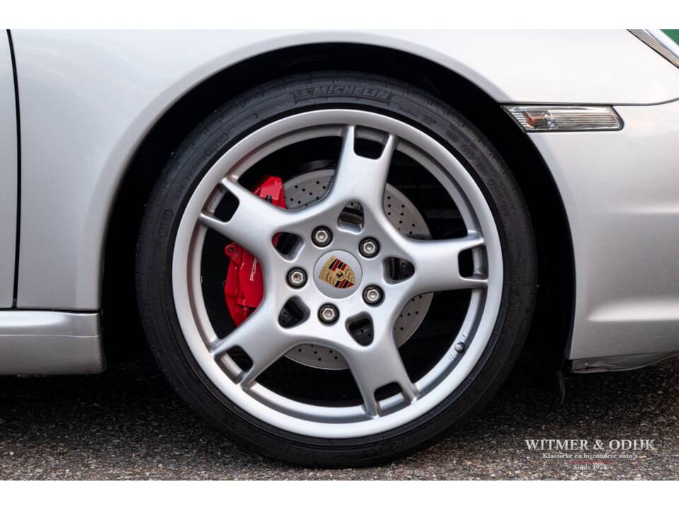 Bild 27/29 von Porsche 911 Carrera S (2005)