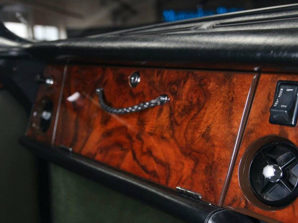 Image 28/50 de Bristol 411 Mk. I (1970)