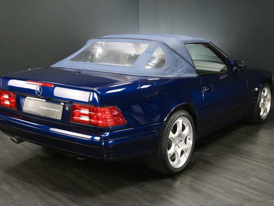 Image 42/49 of Mercedes-Benz SL 500 (2000)